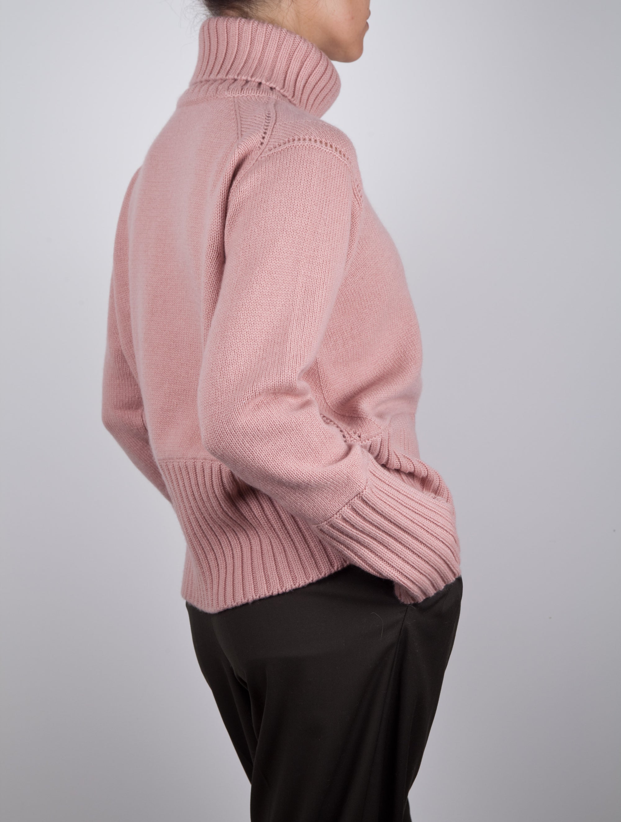 Mid-Weight Roll Neck Cashmere Sweater