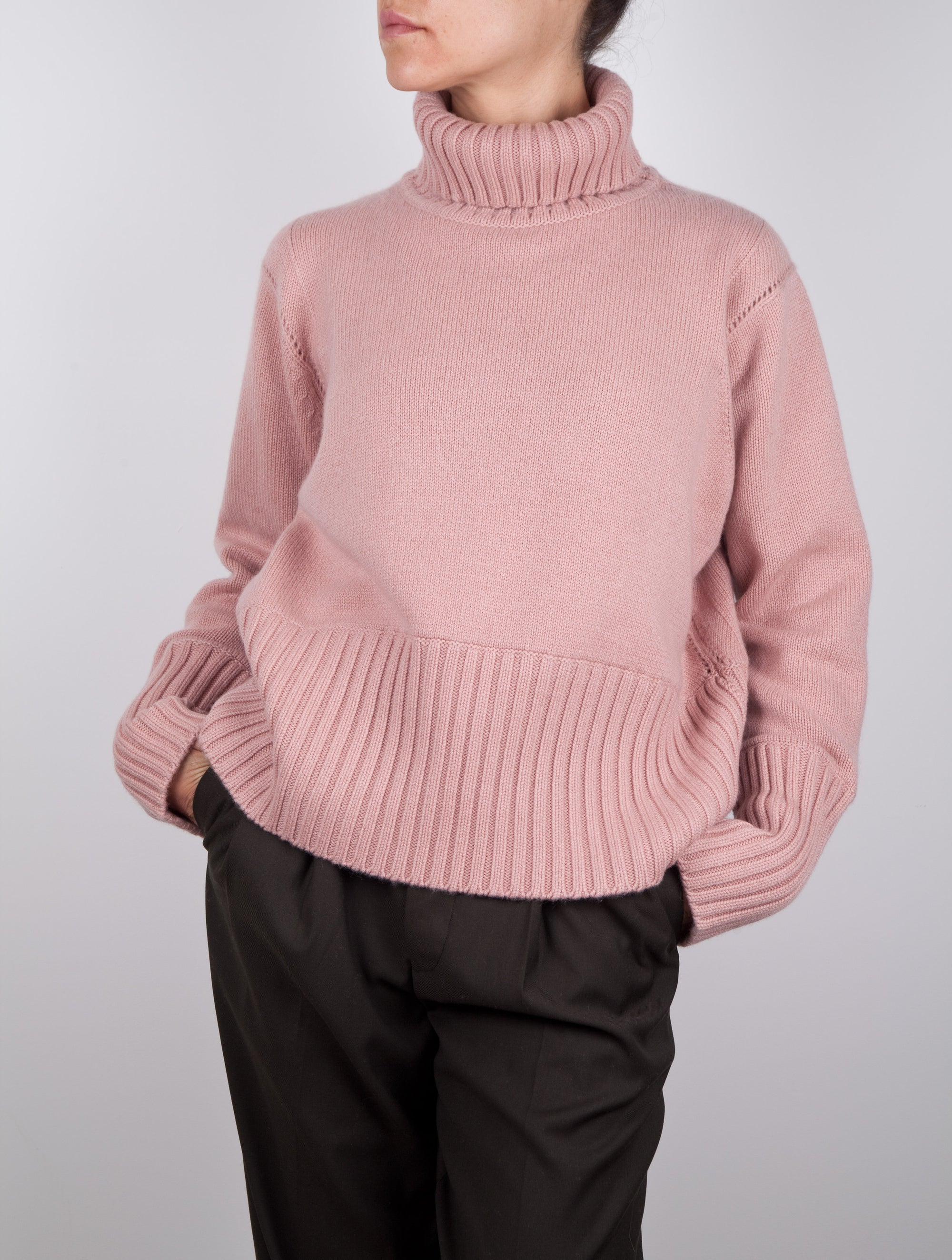 Mid-Weight Roll Neck Cashmere Sweater