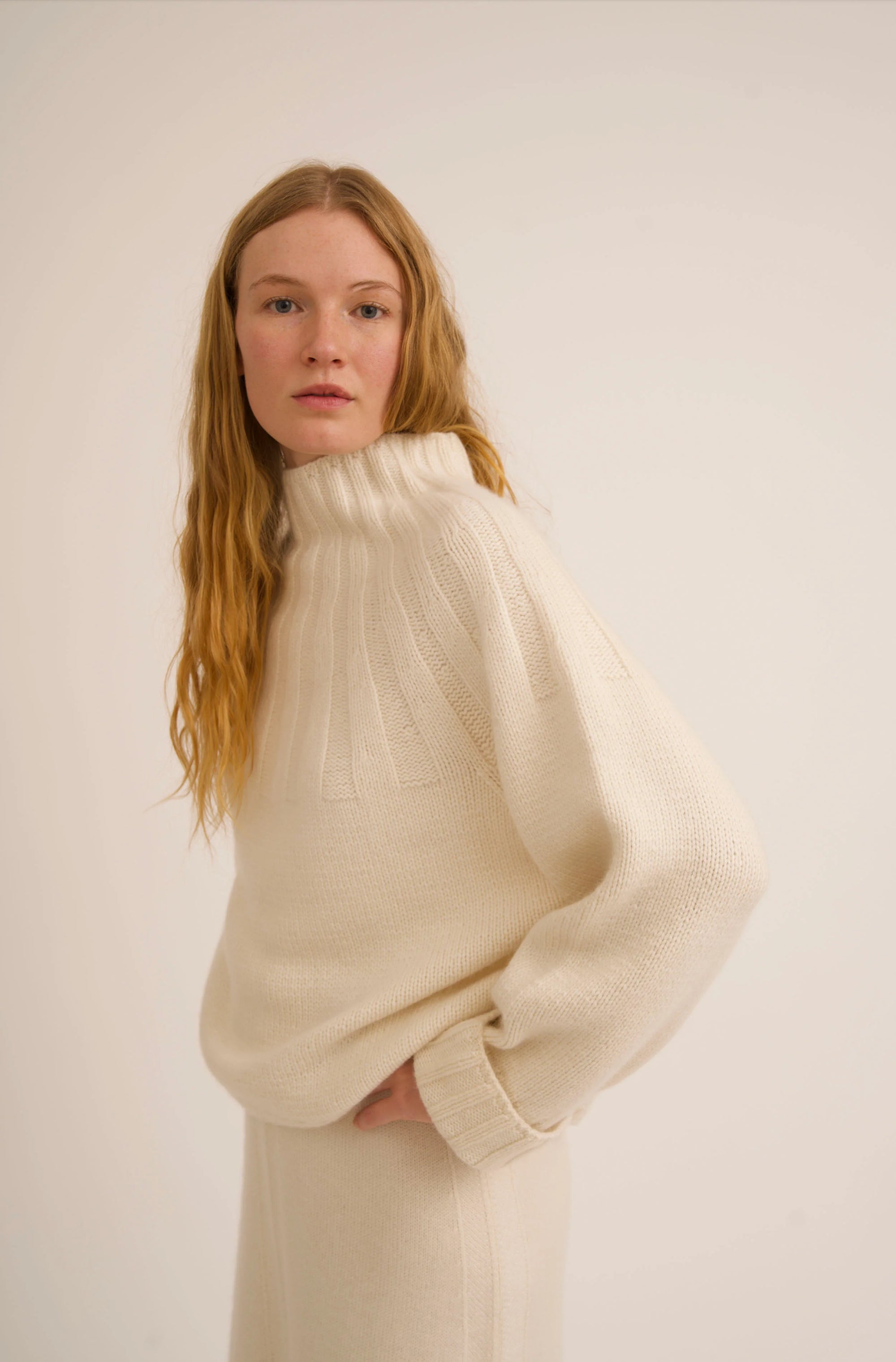 Hand Knitted Turtle Neck Cashmere Sweater