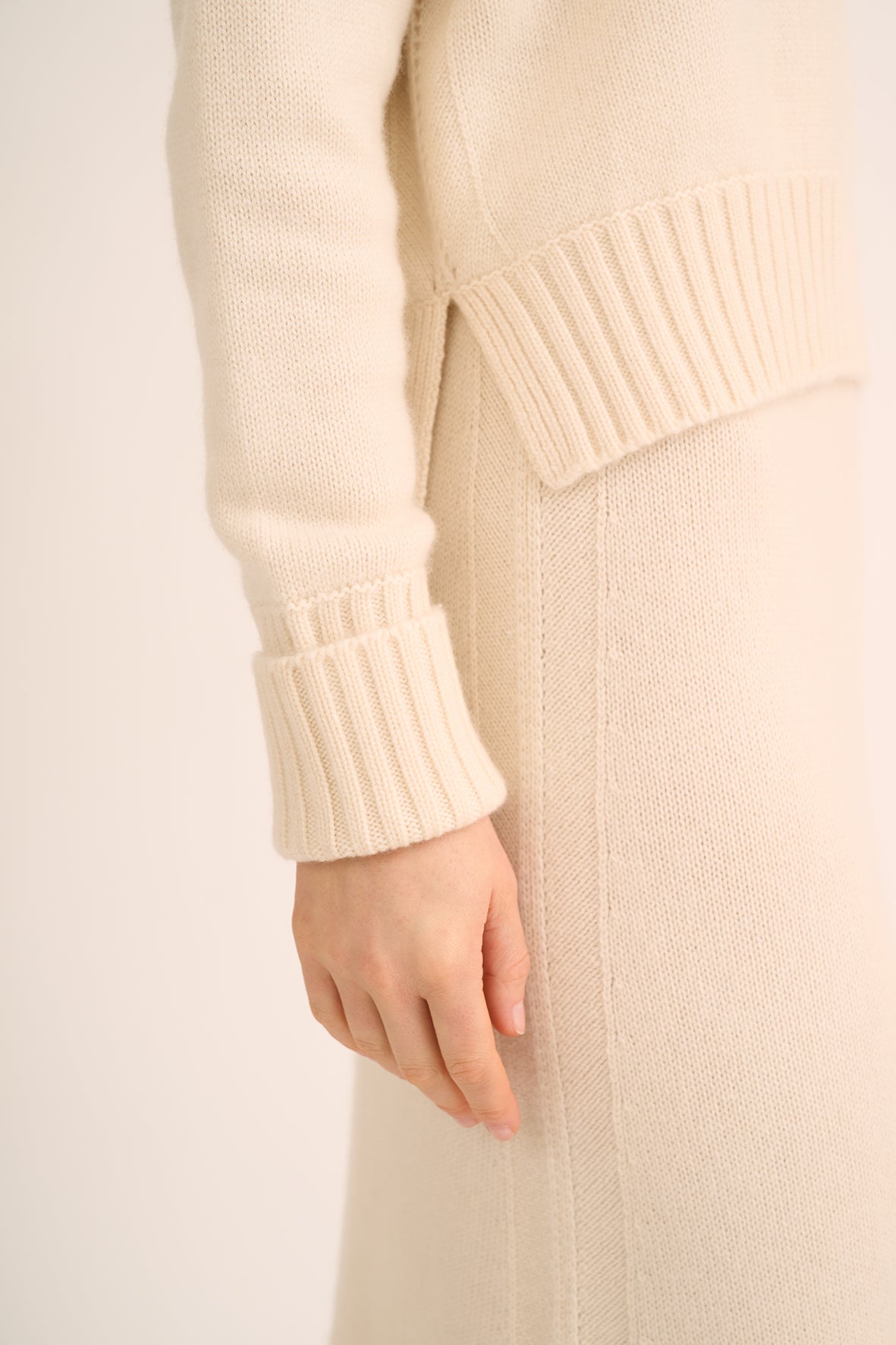 217 Turtle neck sweater with pointelle detailing