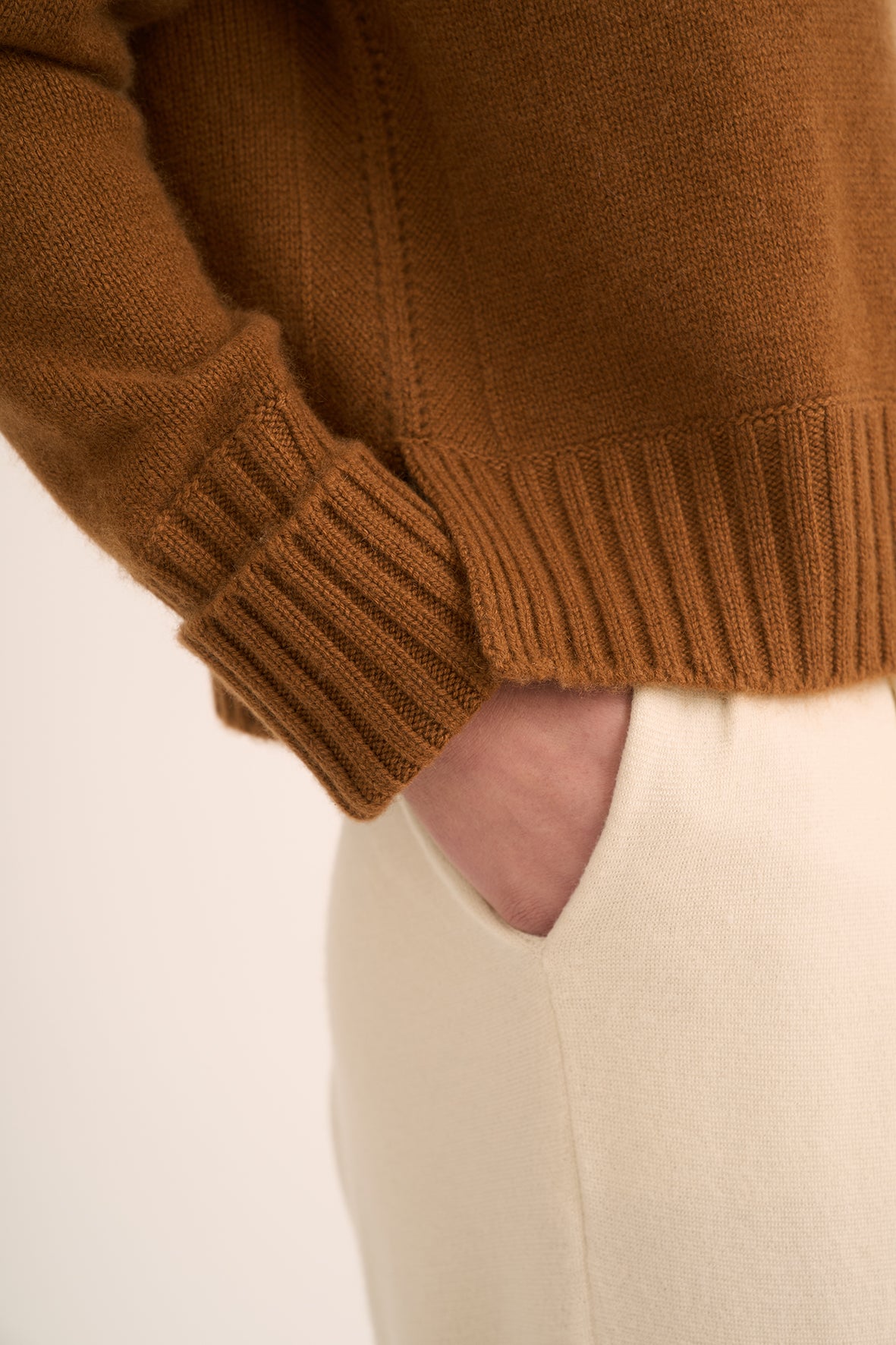 217 Turtle neck sweater with pointelle detailing