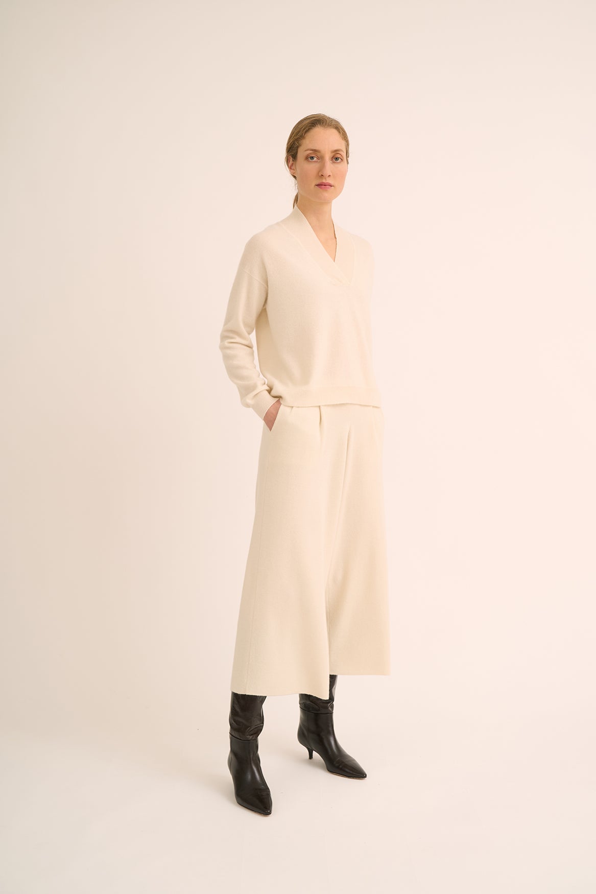 529 Cross over V neck sweater - brushed