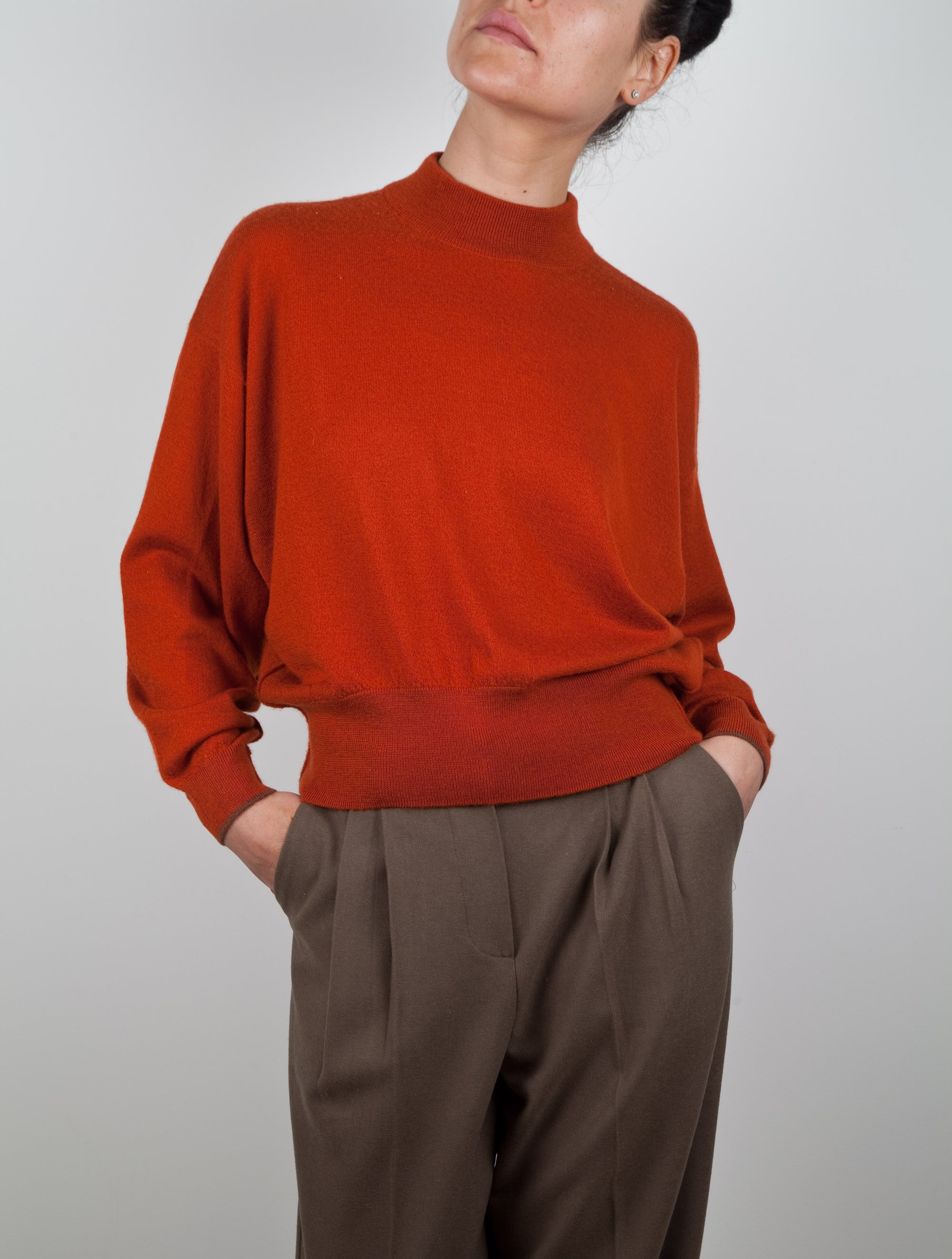 Fine Turtle Neck Cashmere Sweater