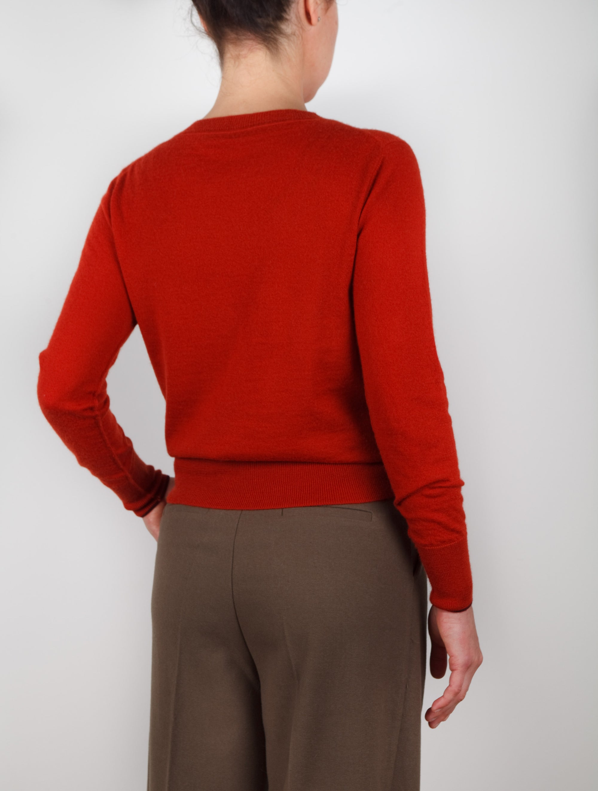 Fine Knit Crew Neck Cashmere Sweater