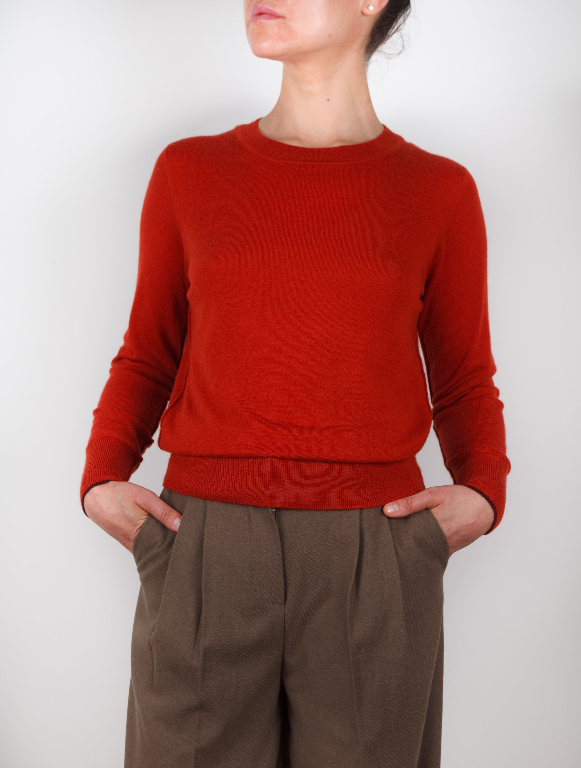 Fine Knit Crew Neck Cashmere Sweater