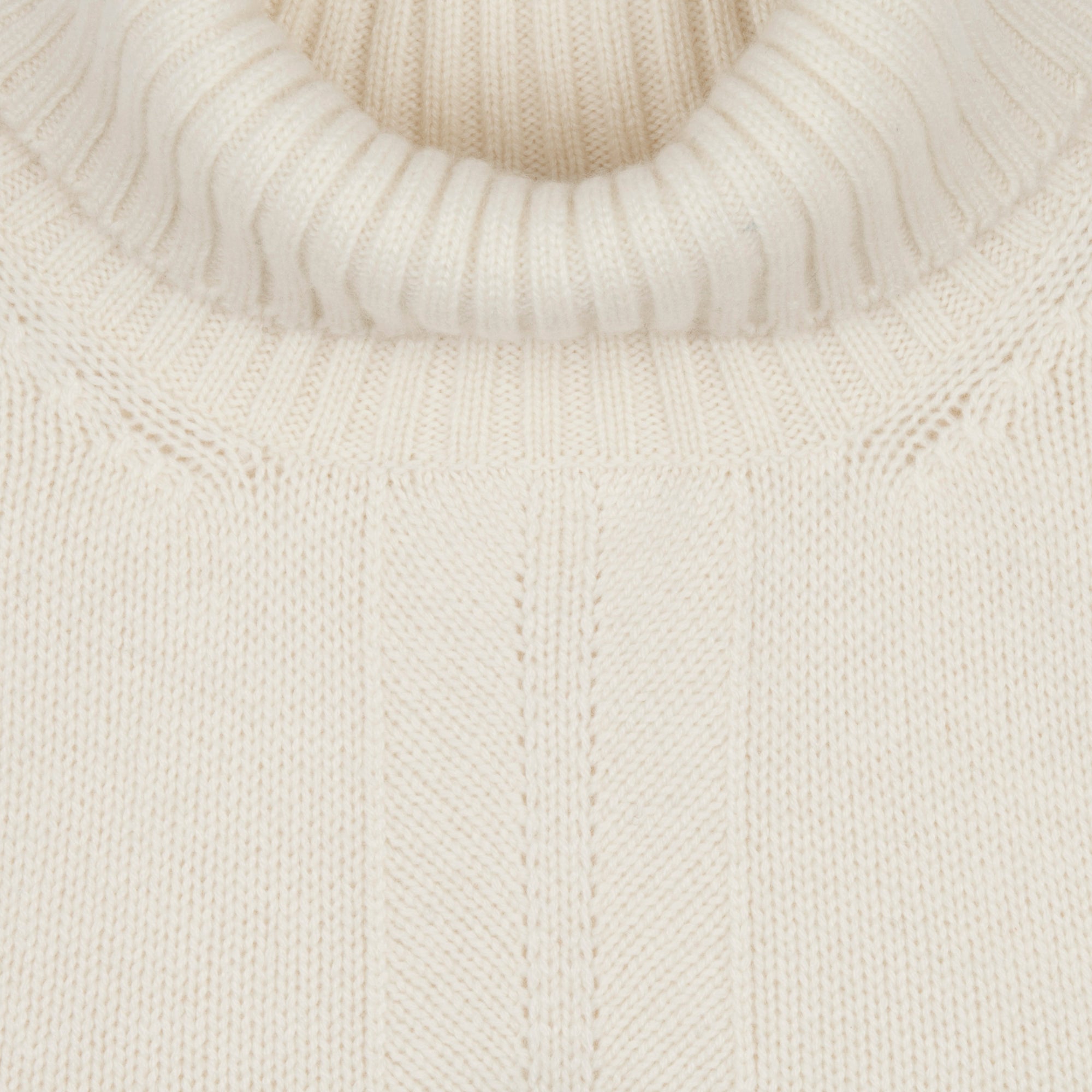 Sleeveless Cashmere Polo Neck