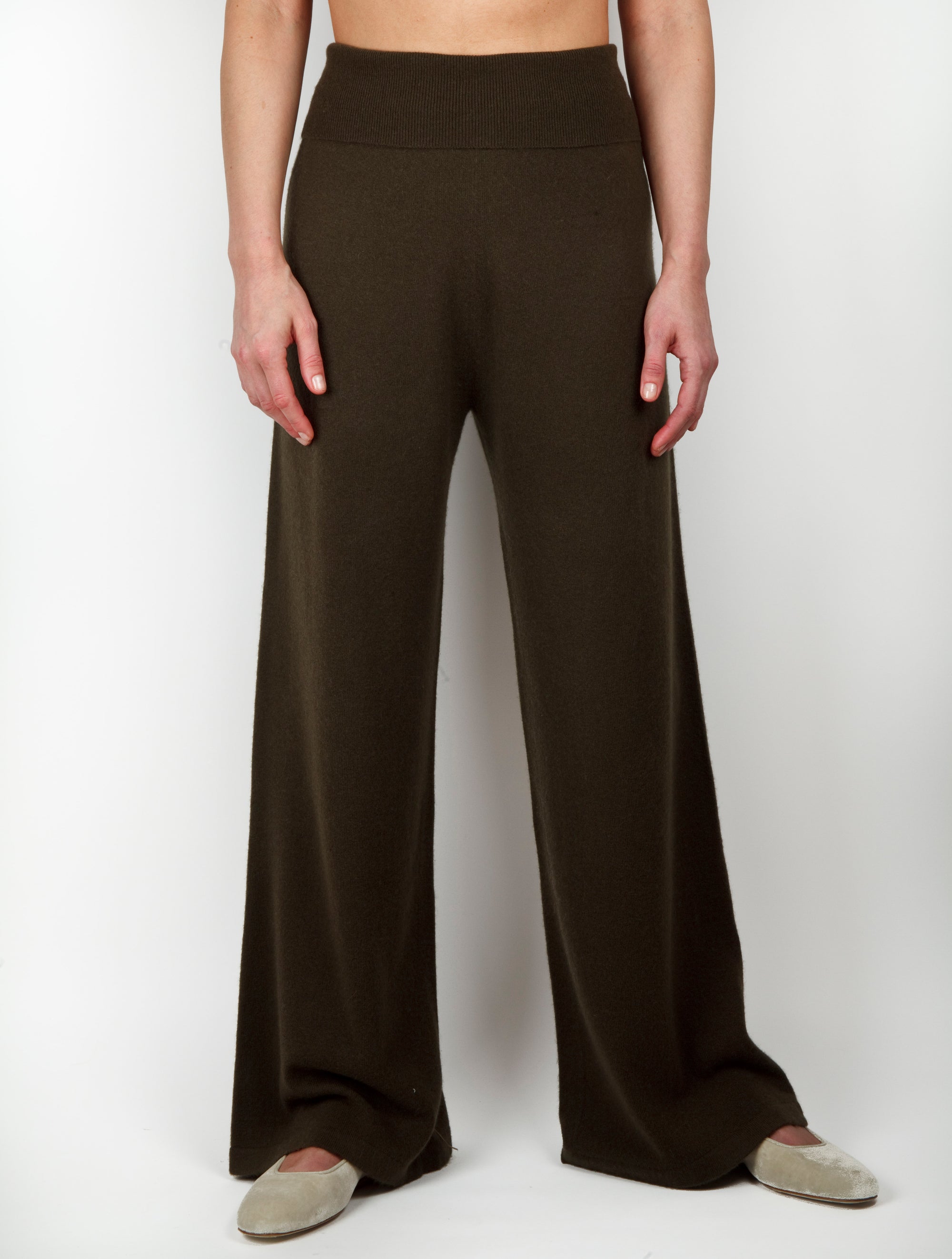 Soft Wide Leg Cashmere Trouser