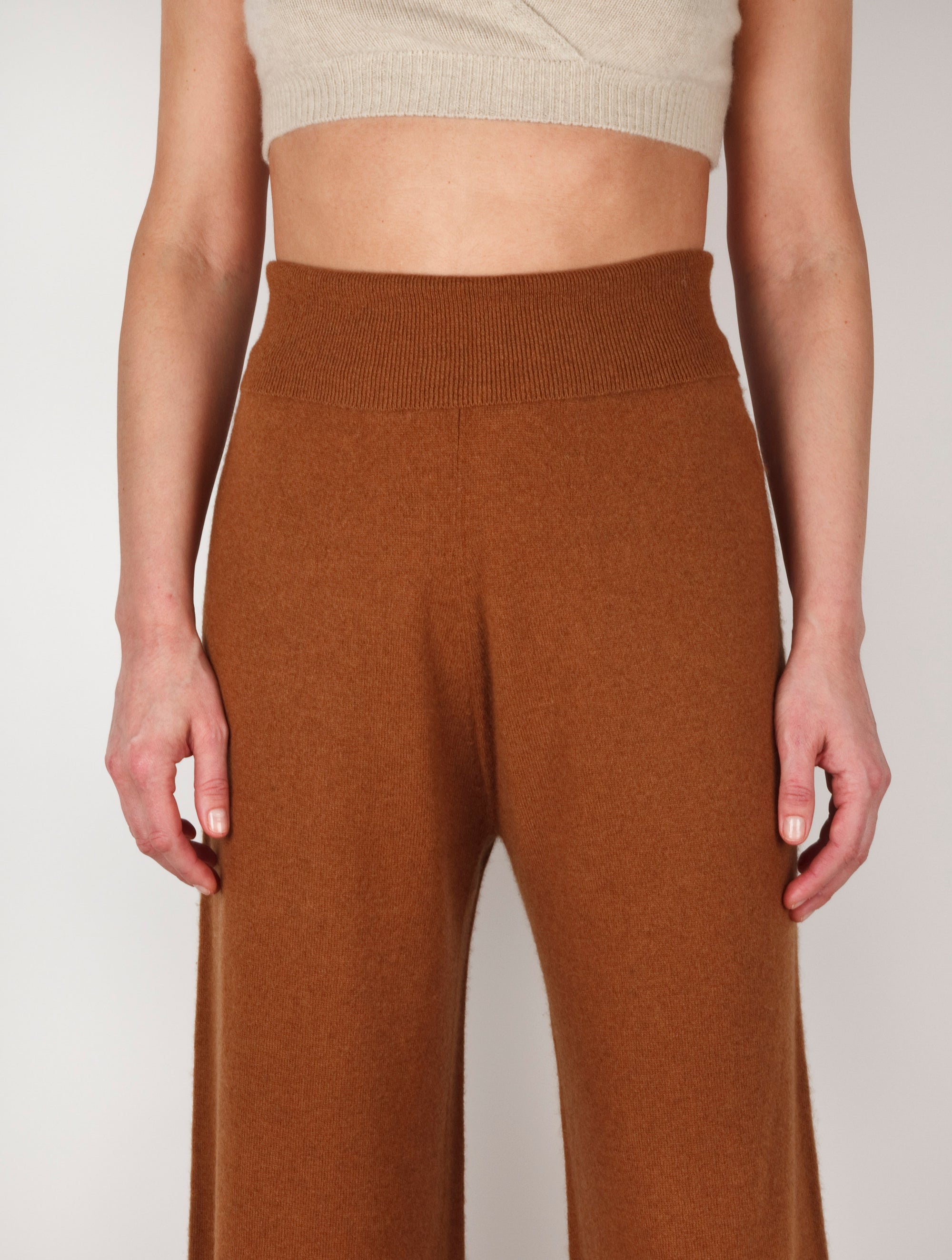 Wide Leg Cashmere Trouser