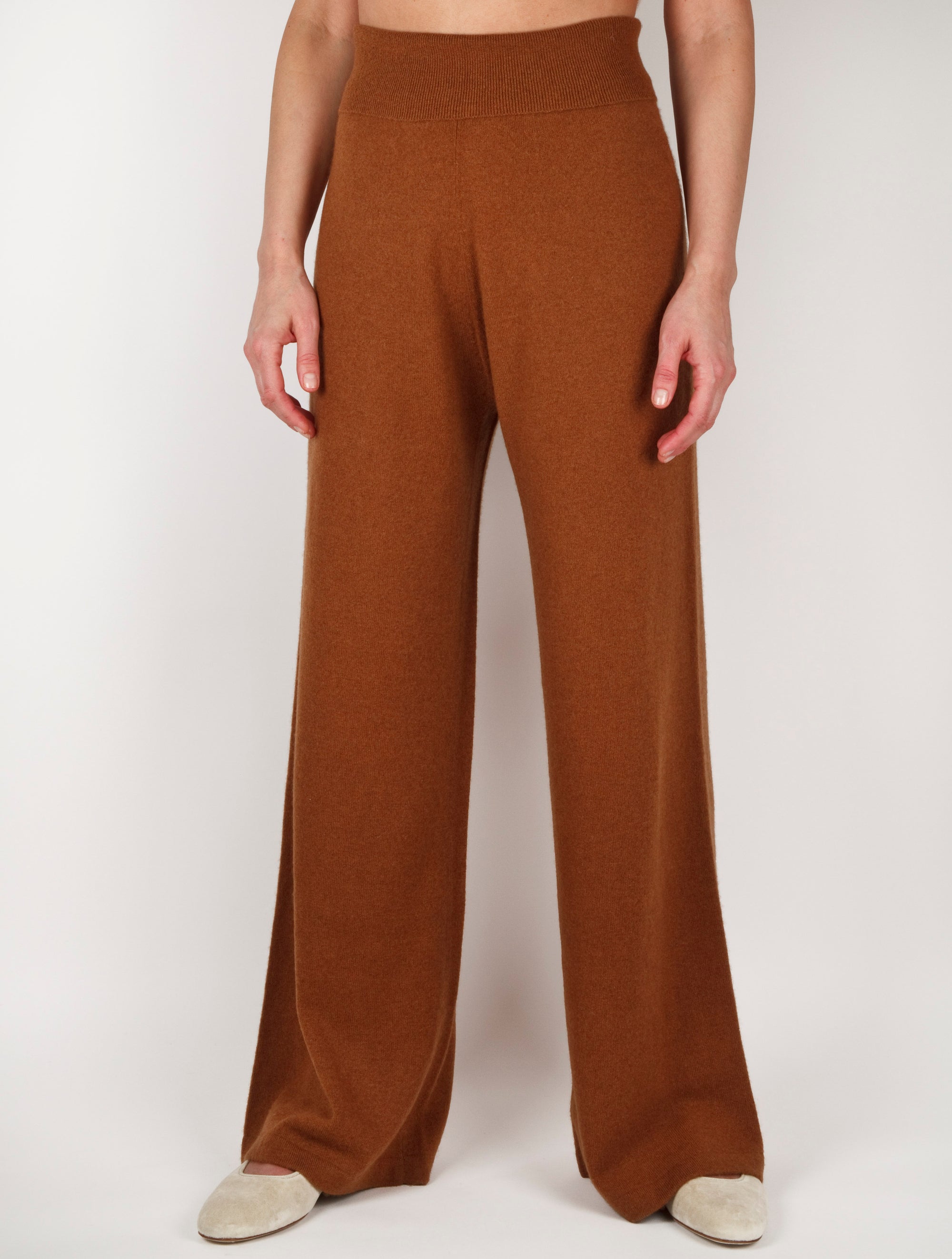 Wide Leg Cashmere Trouser